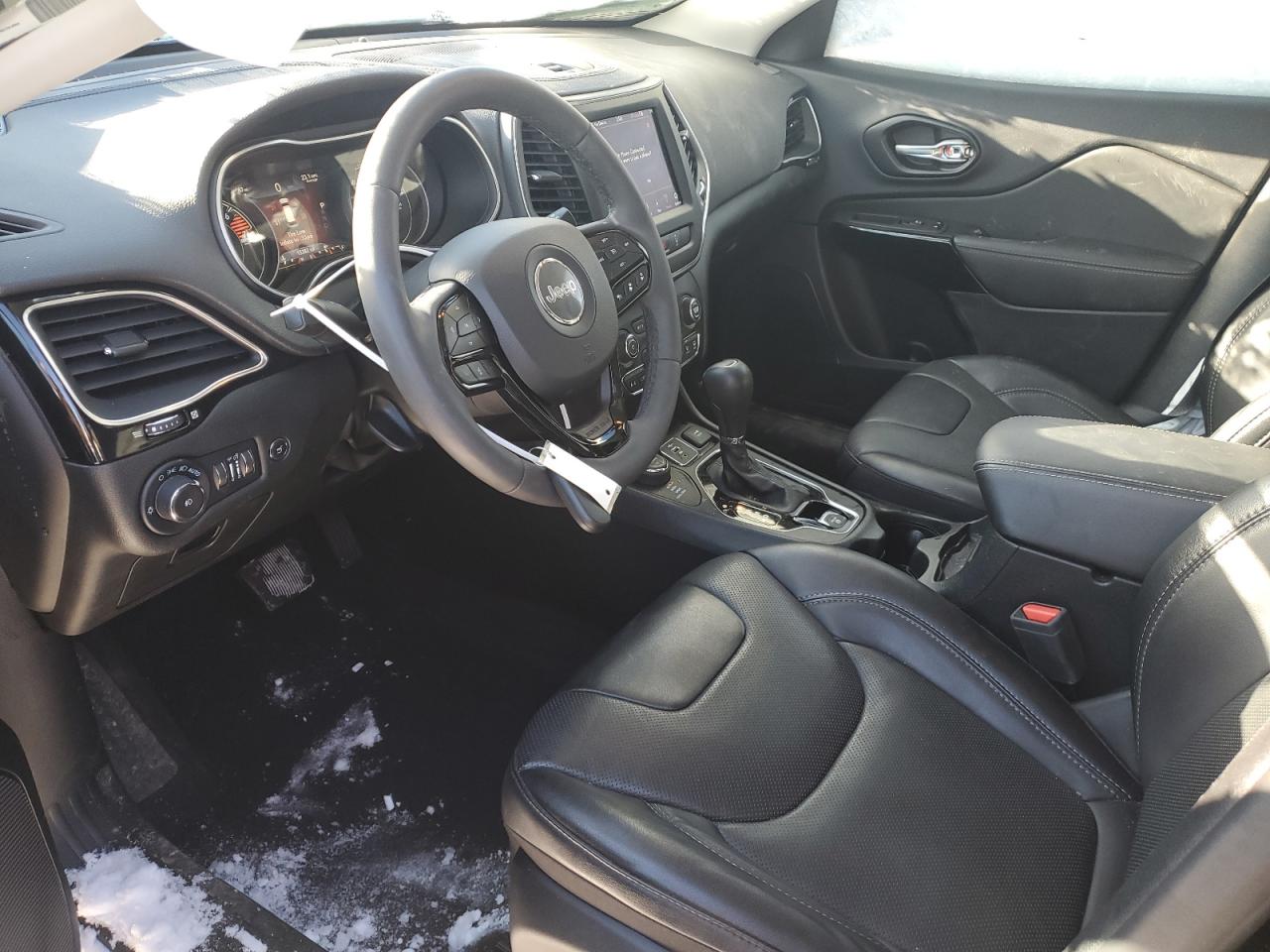 2023 Jeep Cherokee - Image 7