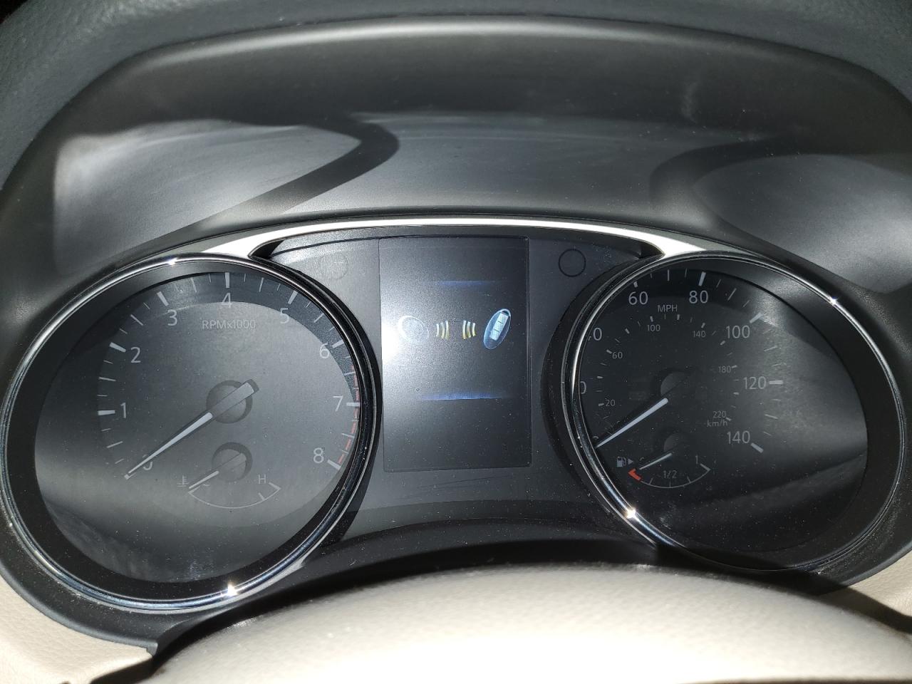 2015 Nissan Rogue - Image 9