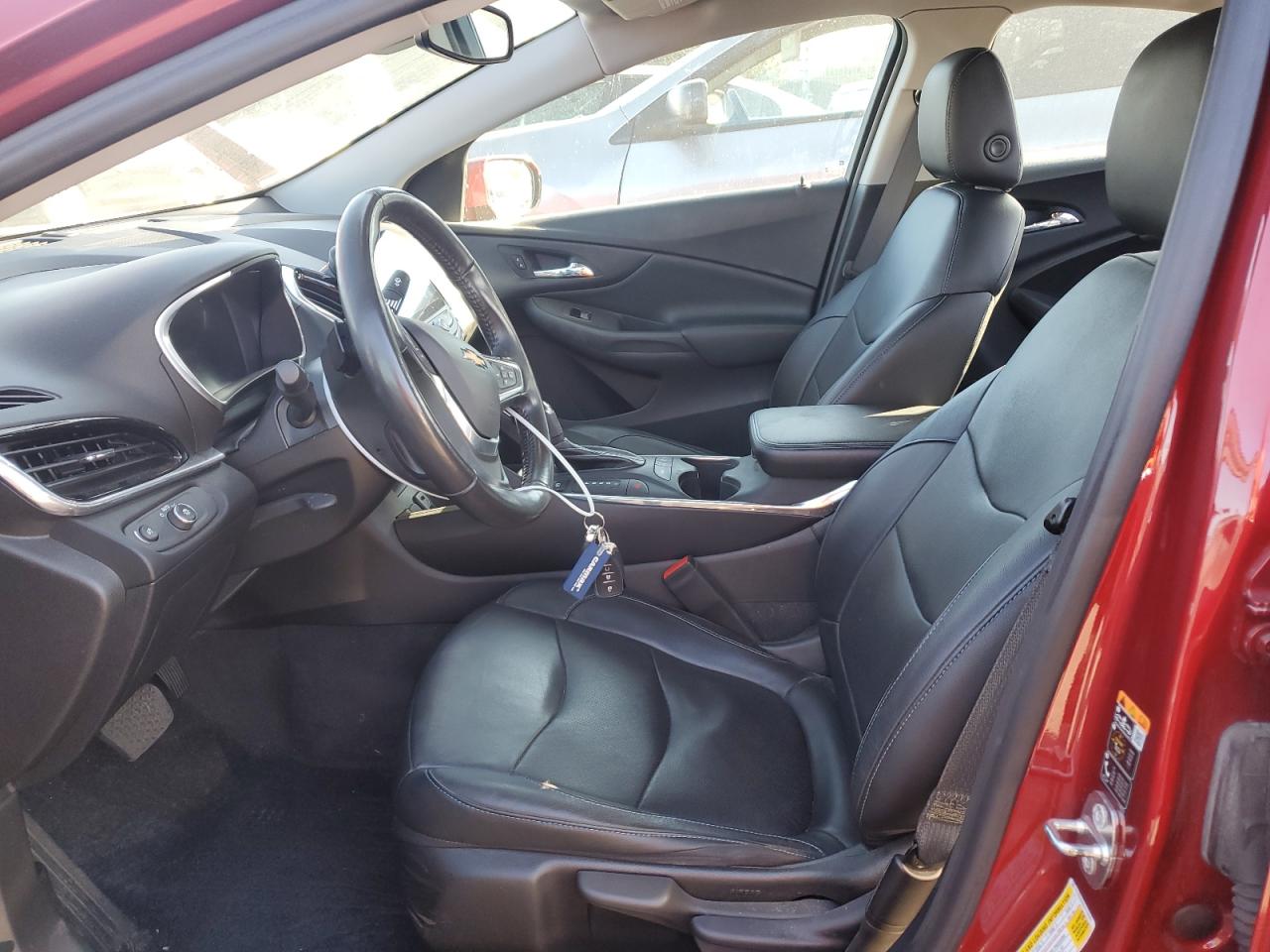 2018 Chevrolet Volt - Image 7