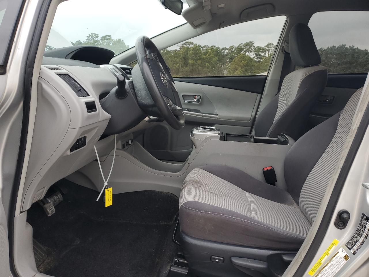 2015 Toyota Prius - Image 7