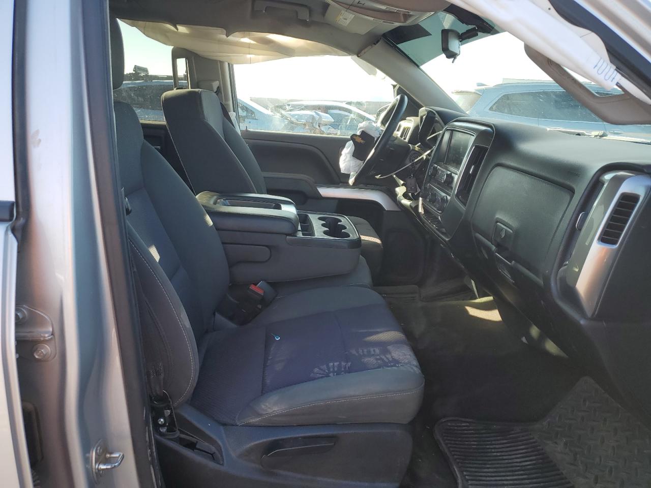 2017 Chevrolet Silverado - Image 7