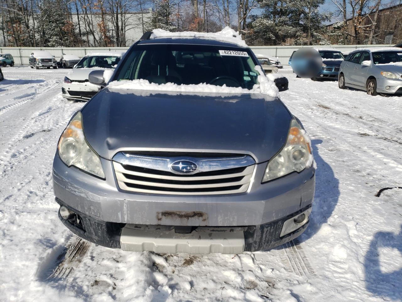 2010 Subaru Outback - Image 5