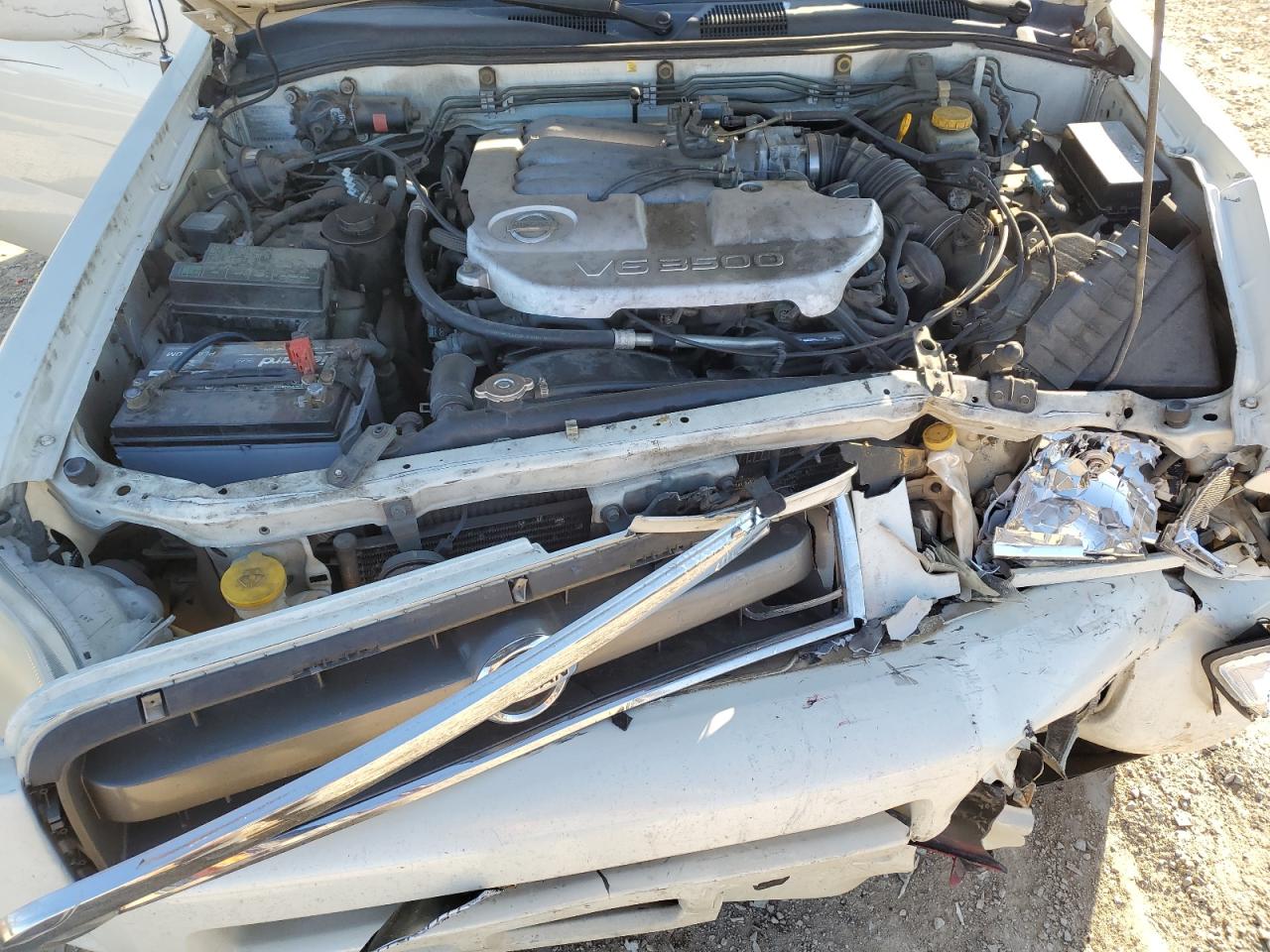 2002 Nissan Pathfinder - Image 11