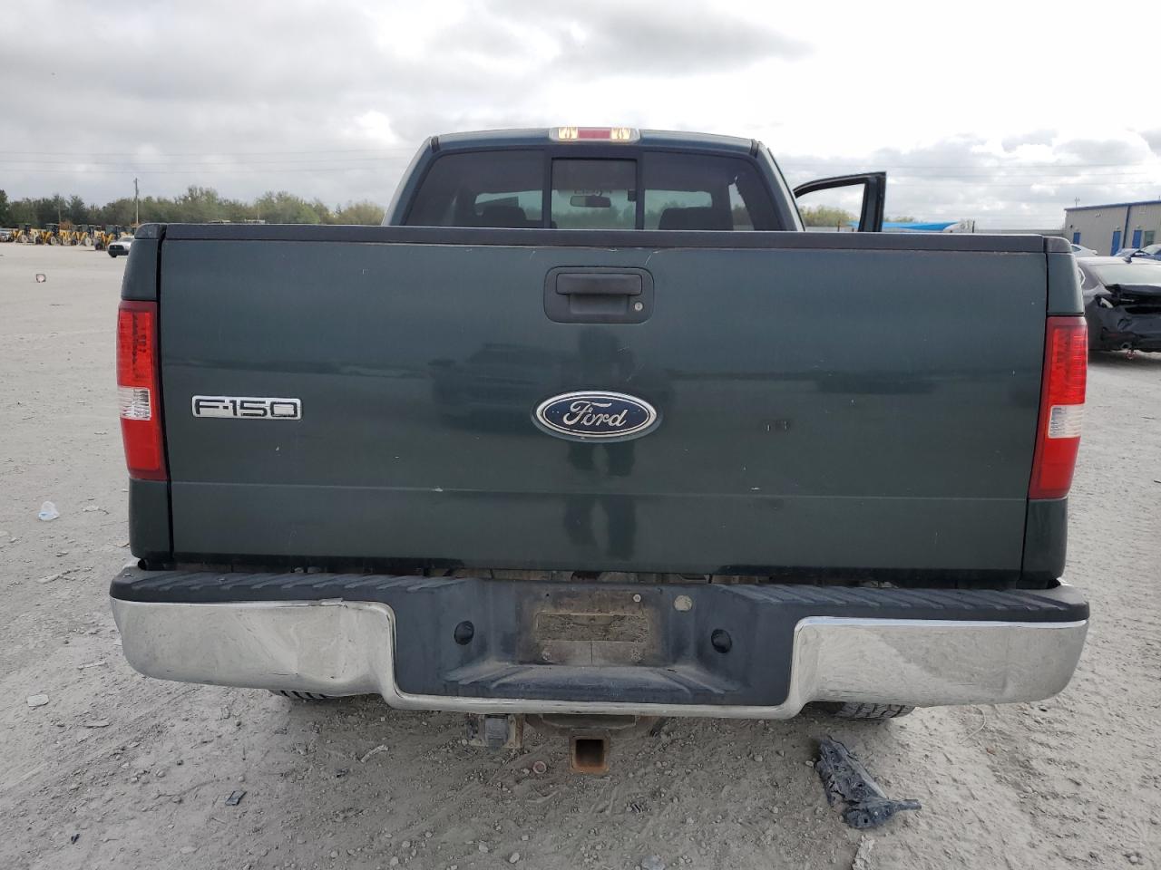2004 Ford F-150 - Image 6