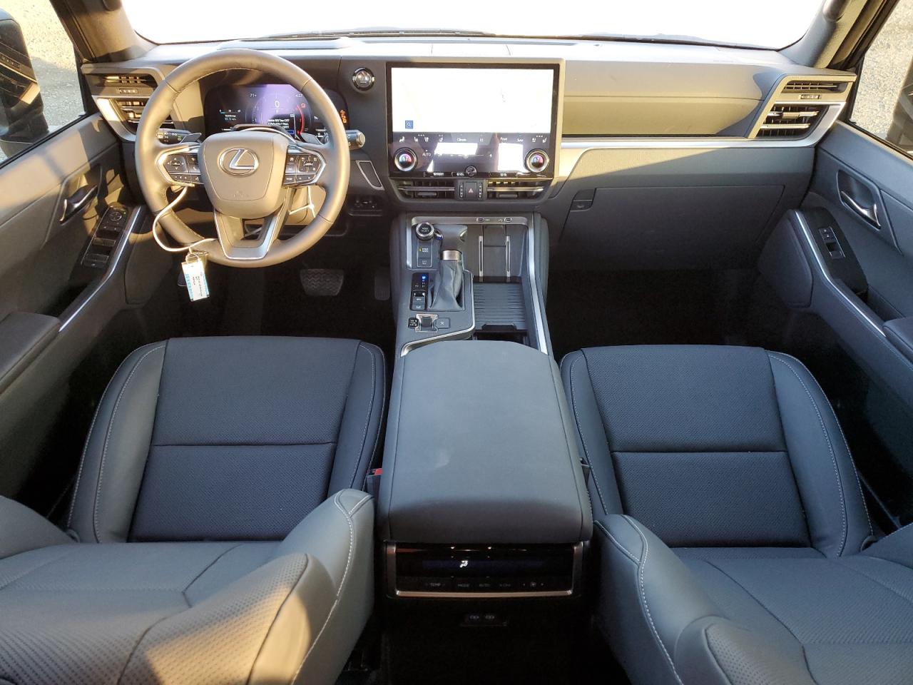 2024 Lexus GX - Image 8