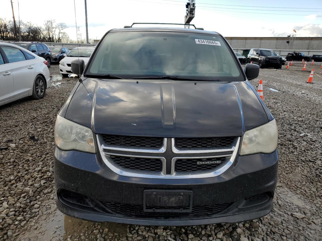 2012 Dodge Caravan - Image 5