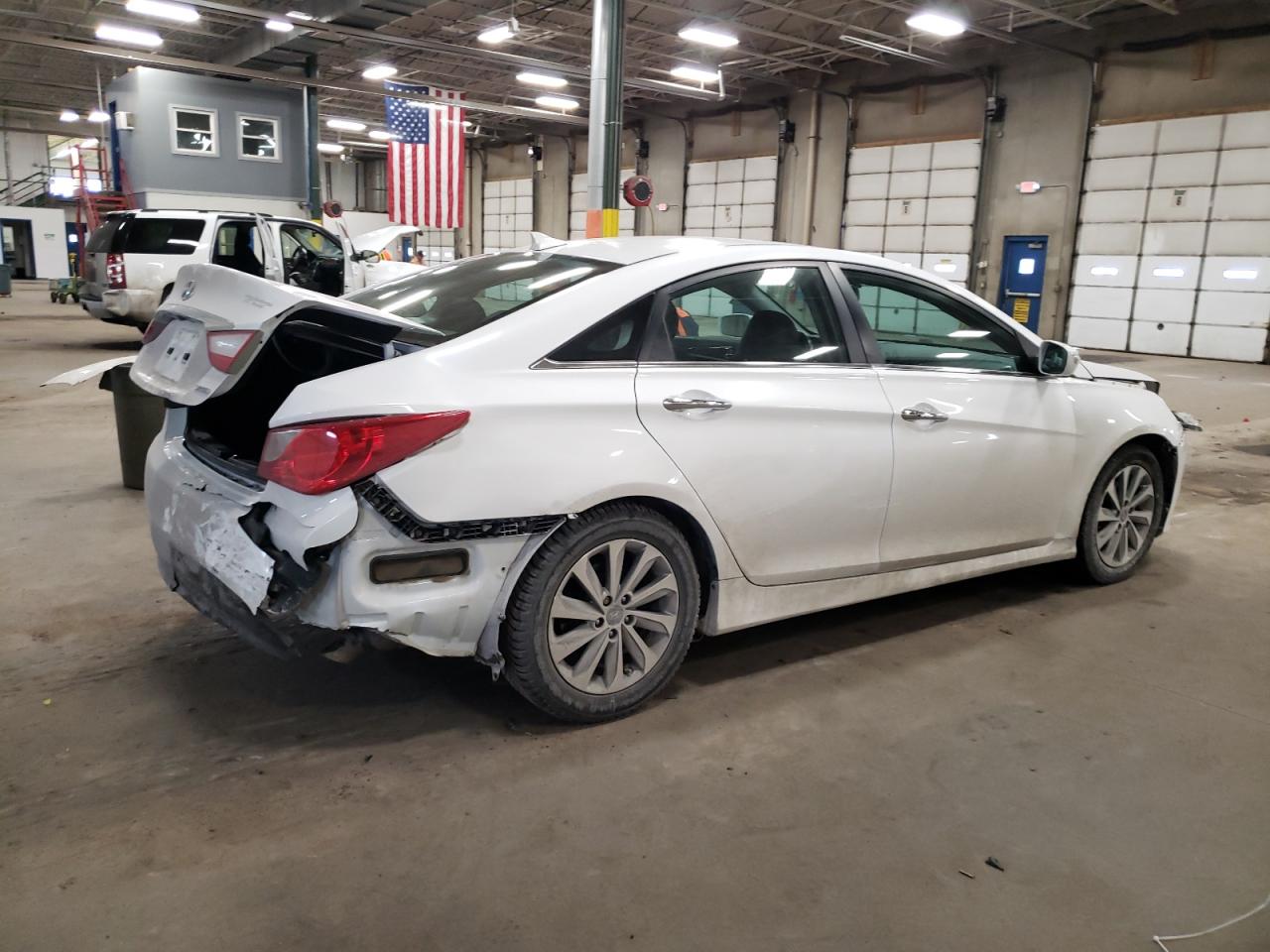 2014 Hyundai Sonata - Image 3