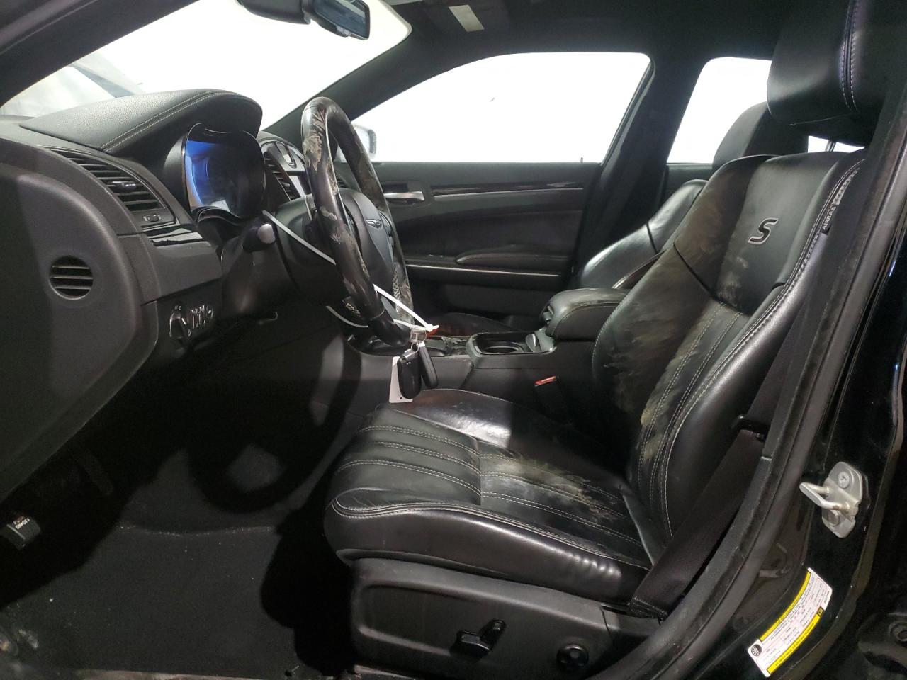 2019 Chrysler 300 - Image 7