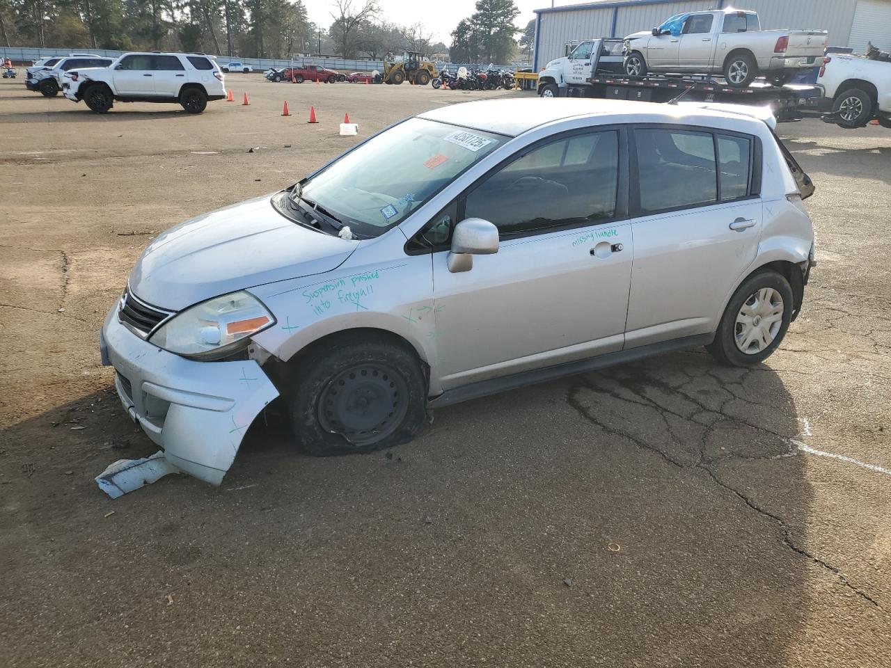 2010 Nissan Versa - Image 1