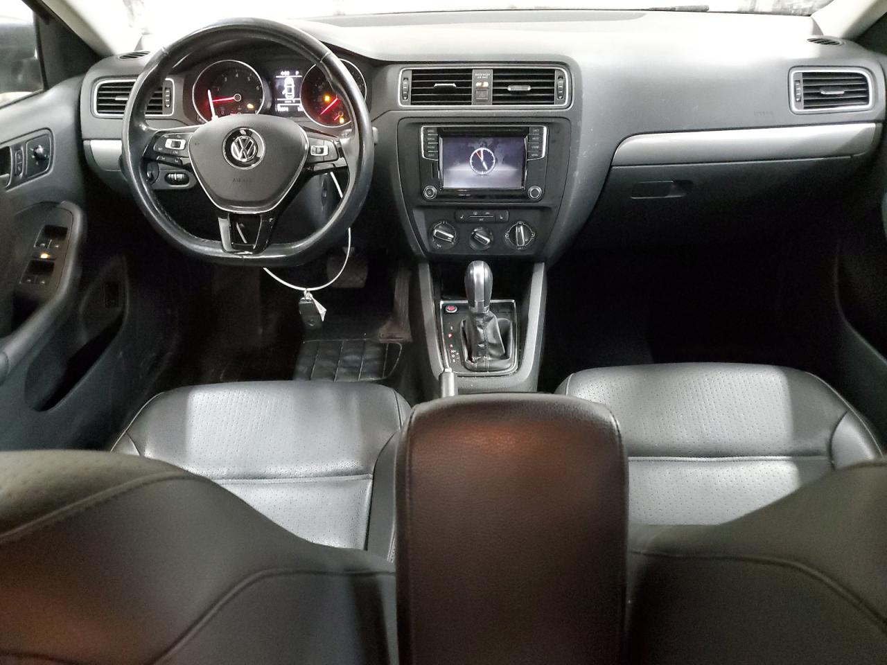 2017 Volkswagen Jetta - Image 8