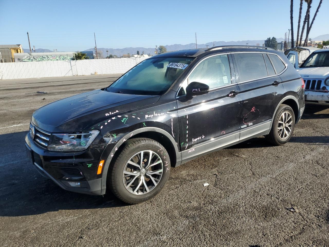 2018 Volkswagen Tiguan Se na sprzedaż w Van Nuys, CA - Front End