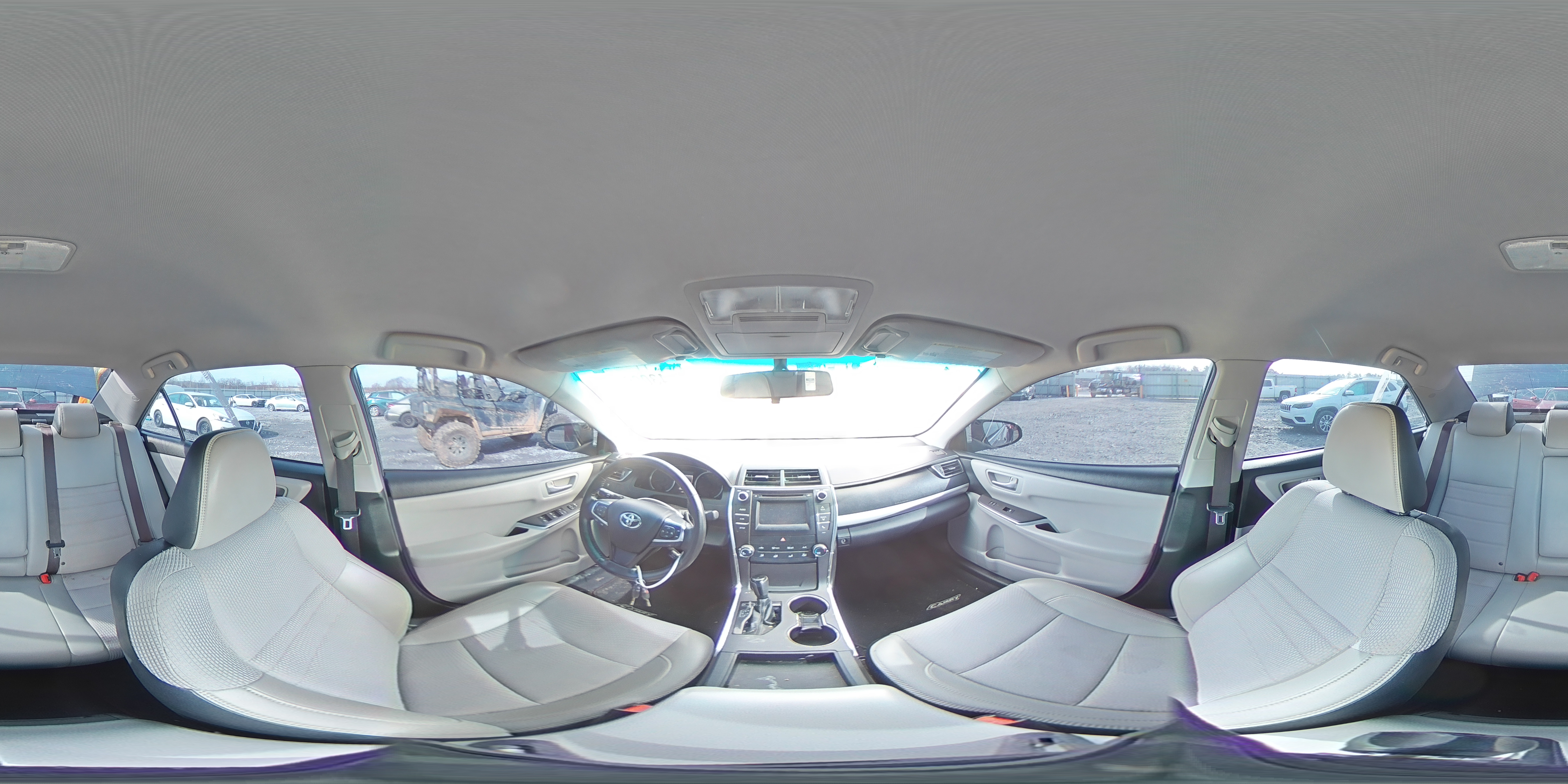 2016 Toyota Camry - Image 12