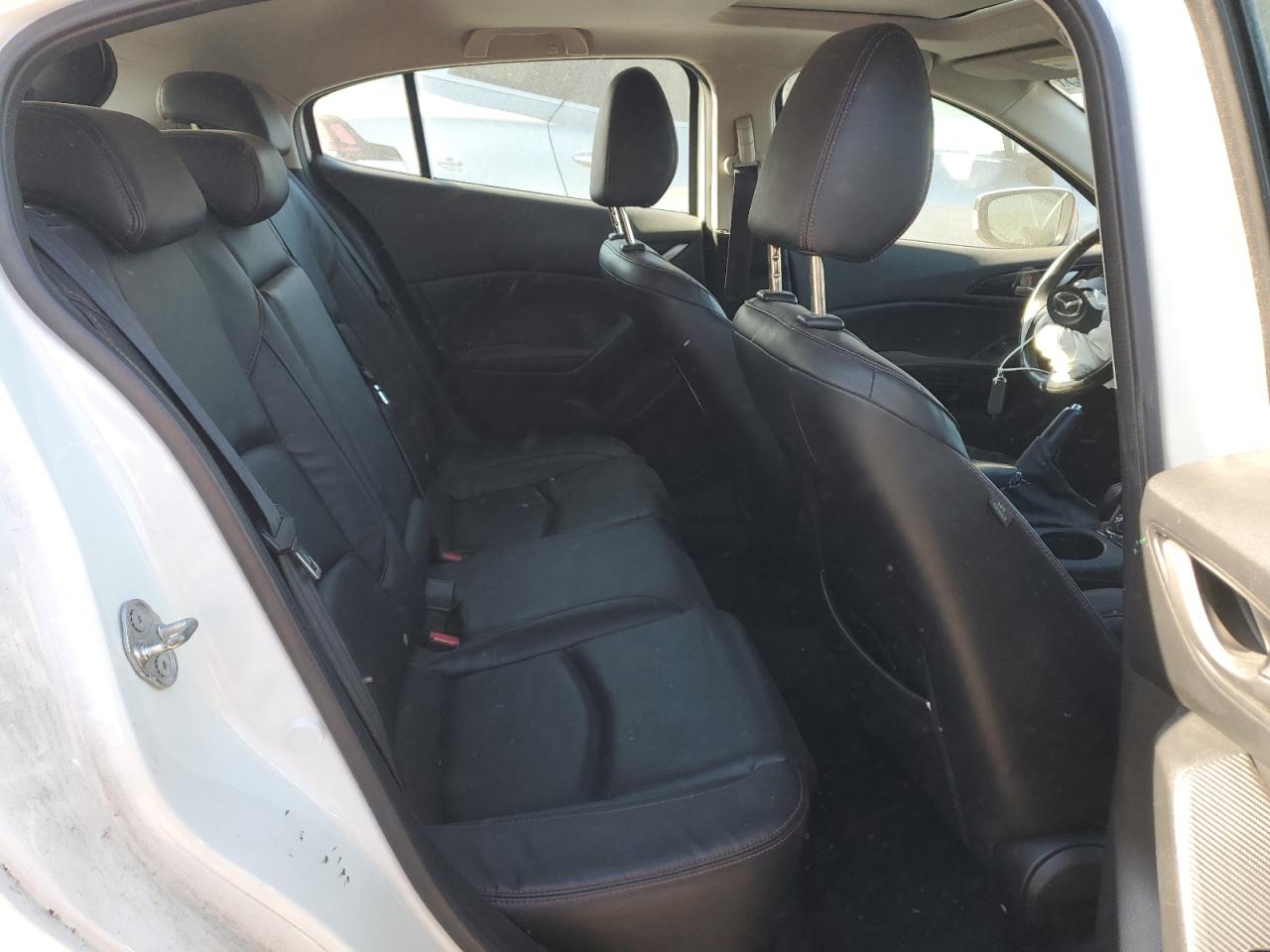 2014 Mazda 3 - Image 10