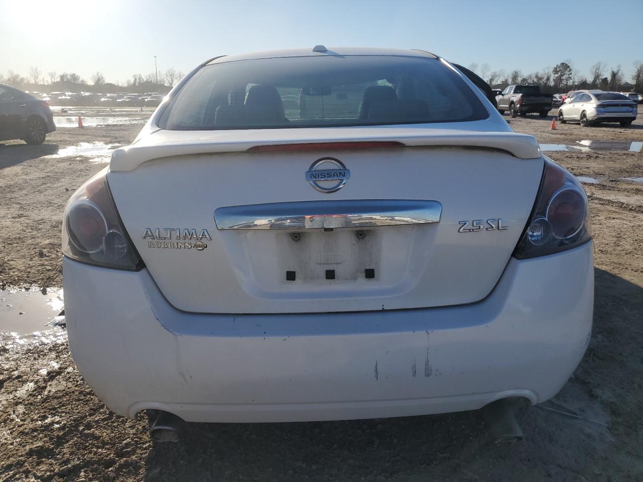 2010 Nissan Altima - Image 6