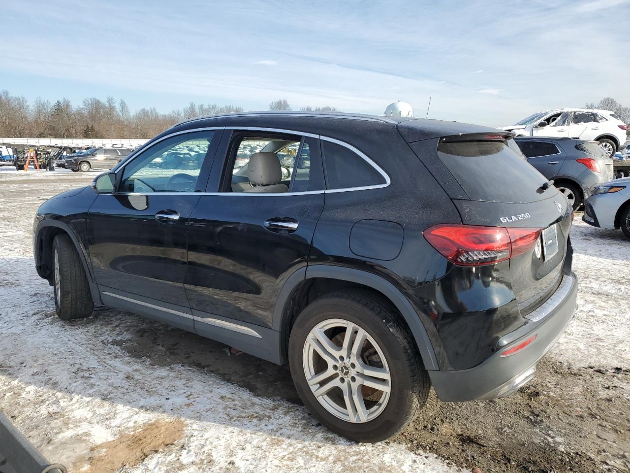 2021 Mercedes-Benz GLA-klasse - Image 2