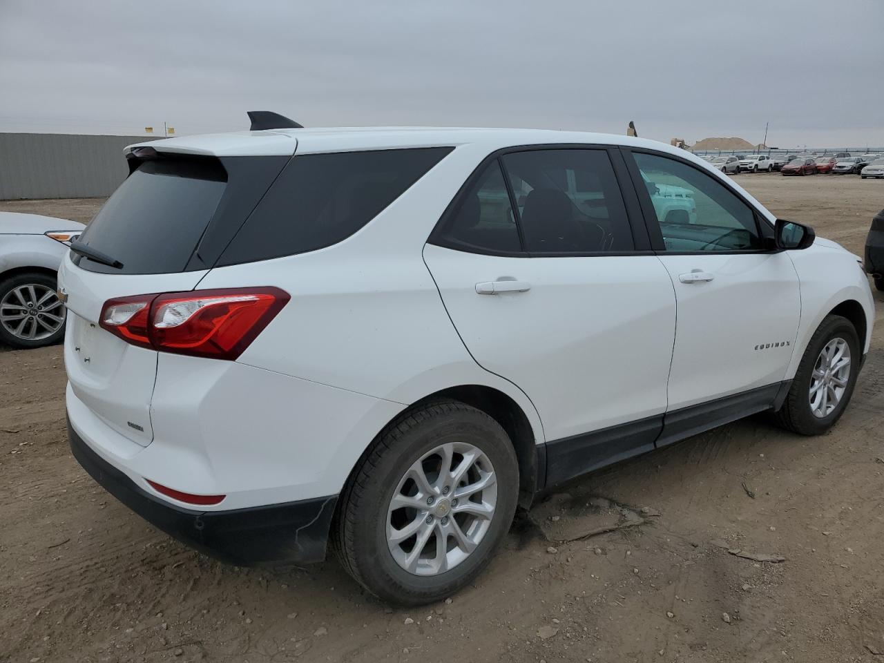 2021 Chevrolet Equinox - Image 3