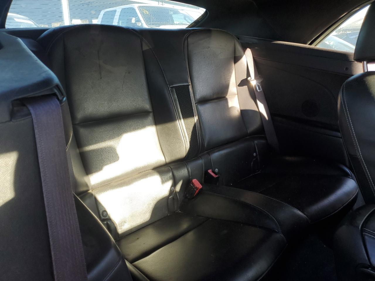 2012 Chevrolet Camaro - Image 10