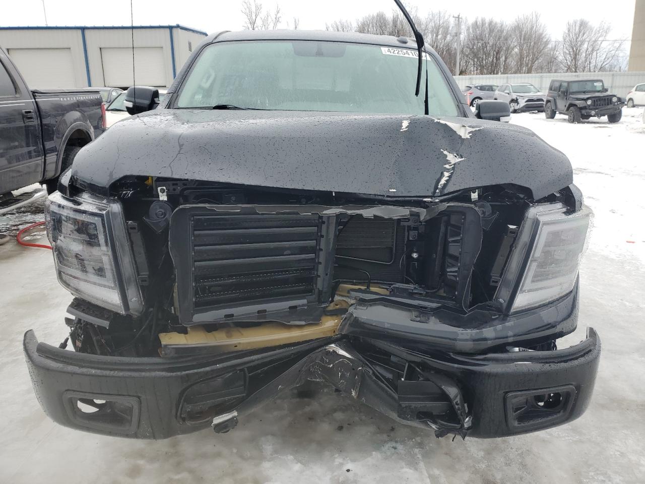 2019 Nissan Titan - Image 5