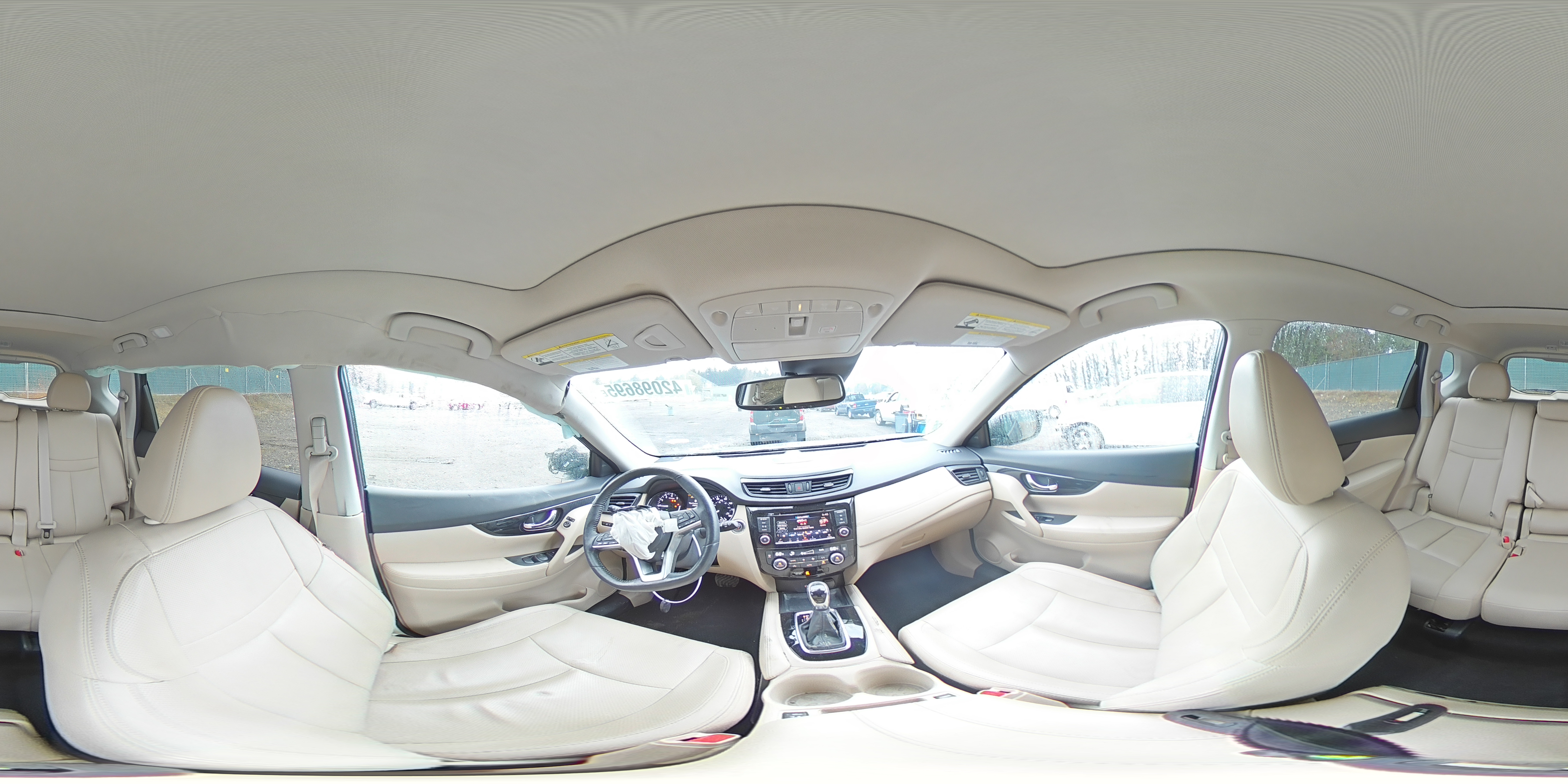 2018 Nissan Rogue - Image 14