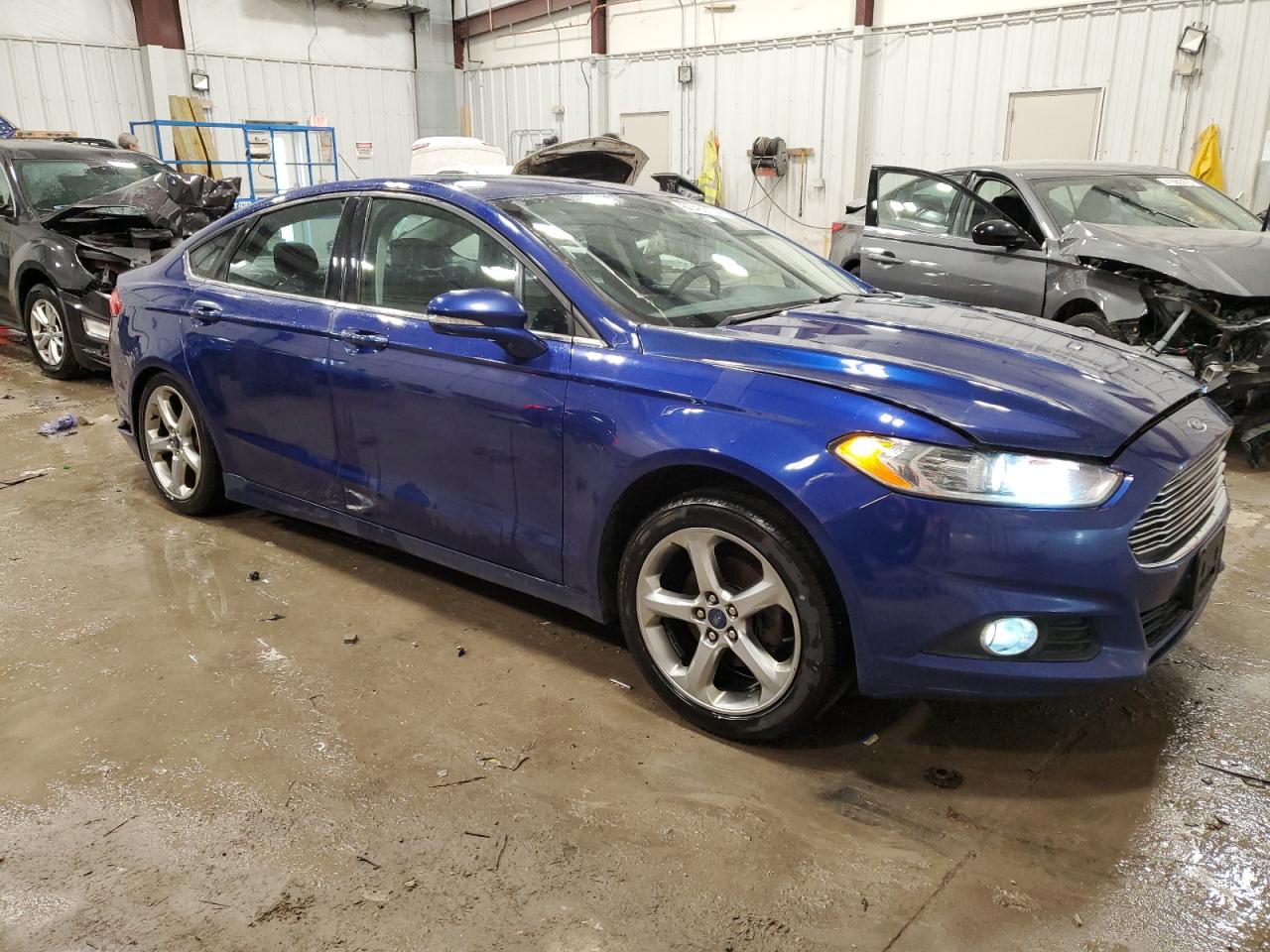 VIN 3FA6P0HD8GR205935 2016 FORD FUSION no.4