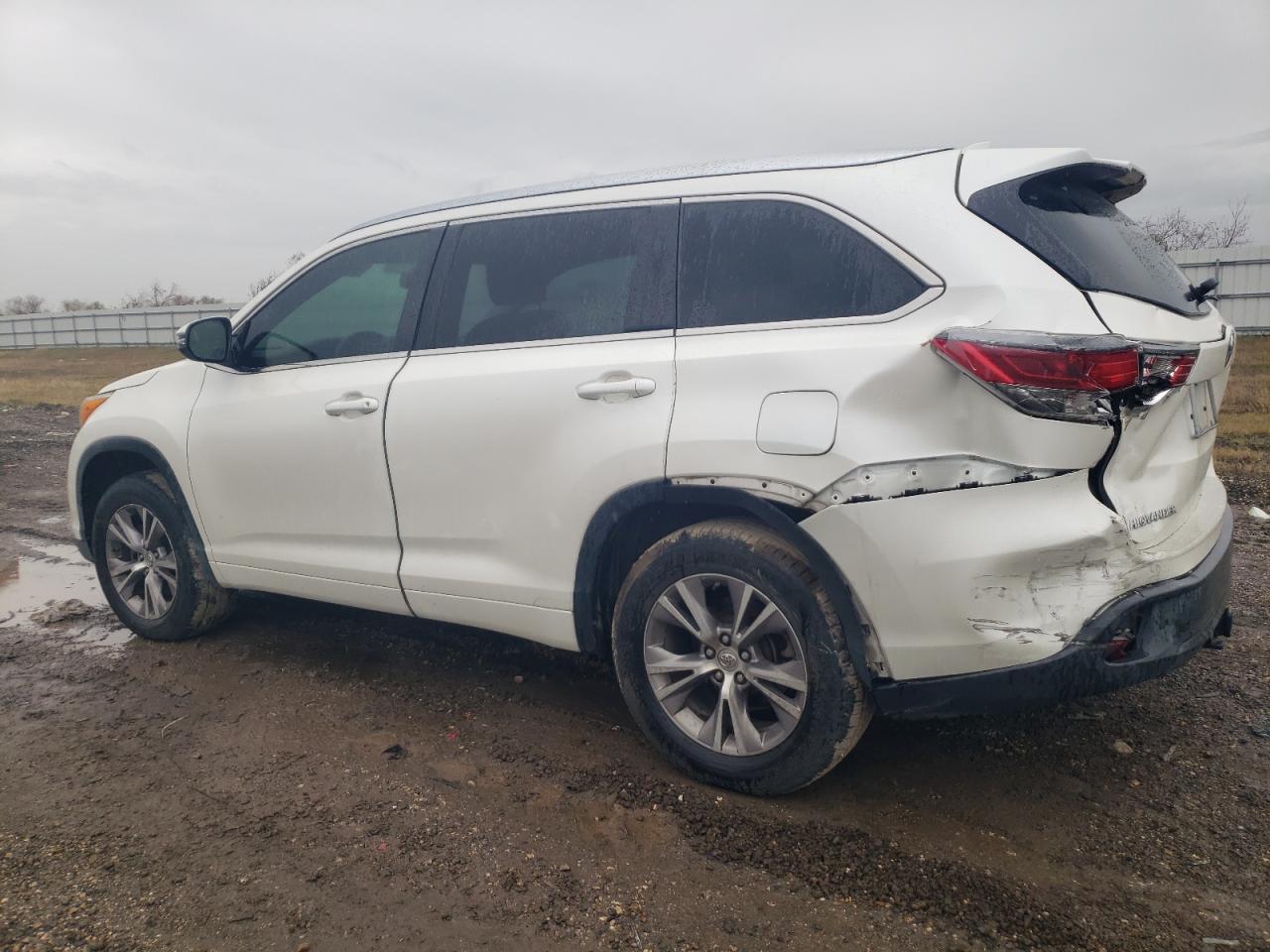 VIN 5TDKKRFH9ES013340 2014 TOYOTA HIGHLANDER no.2