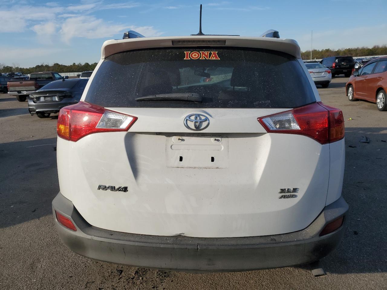 2015 Toyota RAV 4 - Image 6