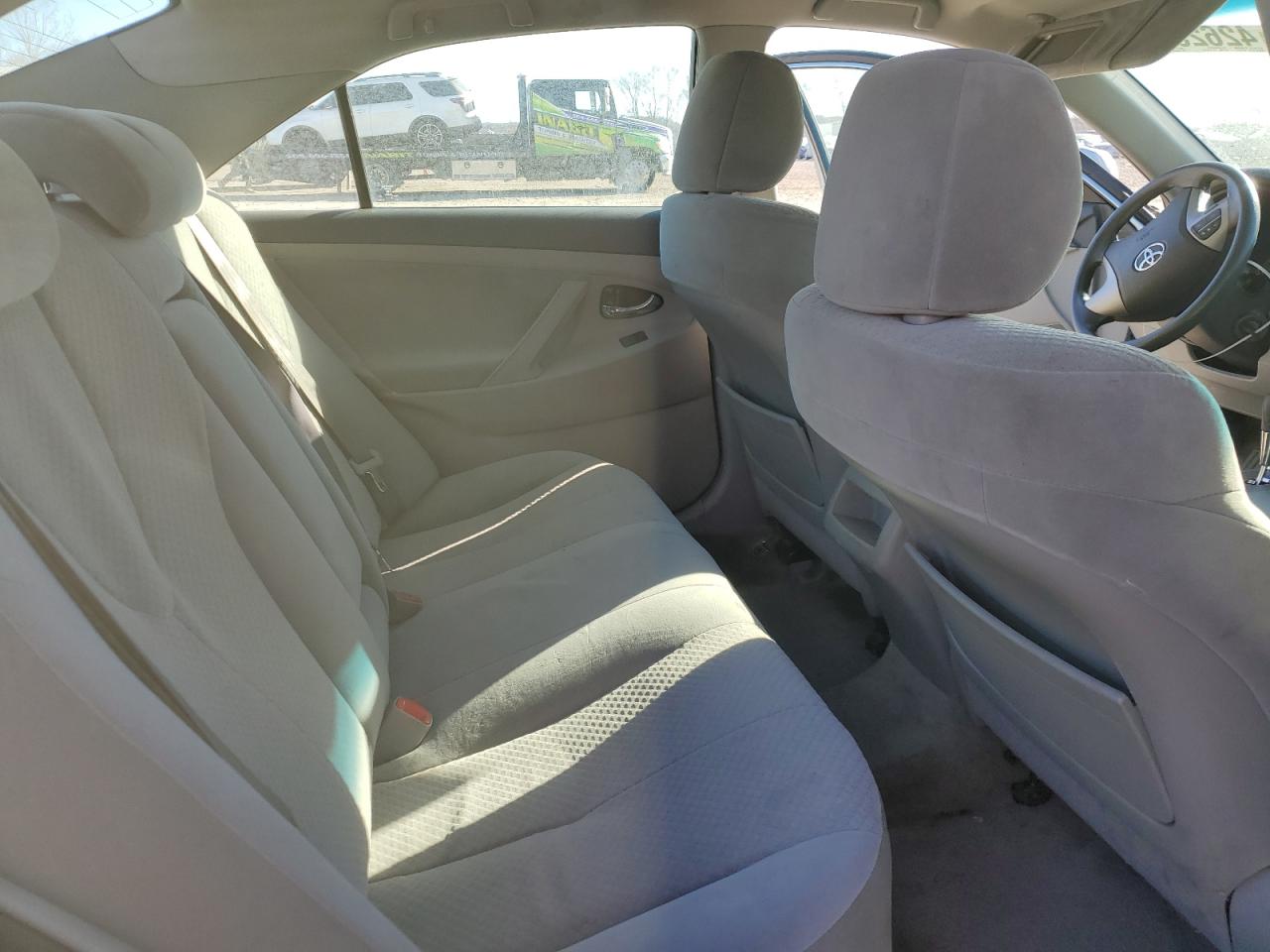 2009 Toyota Camry - Image 10