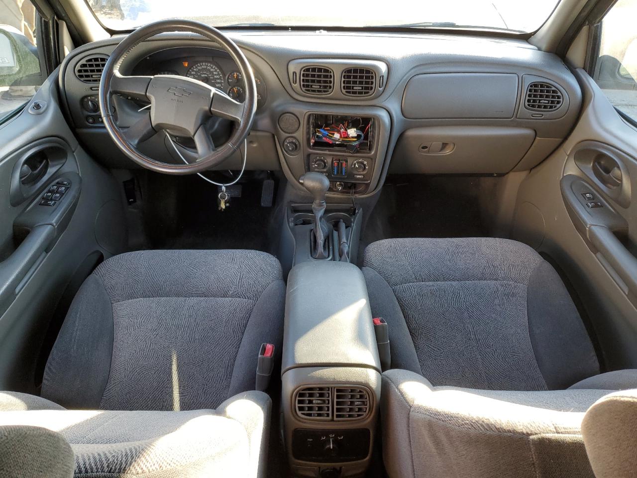 2003 Chevrolet TrailBlazer - Image 8