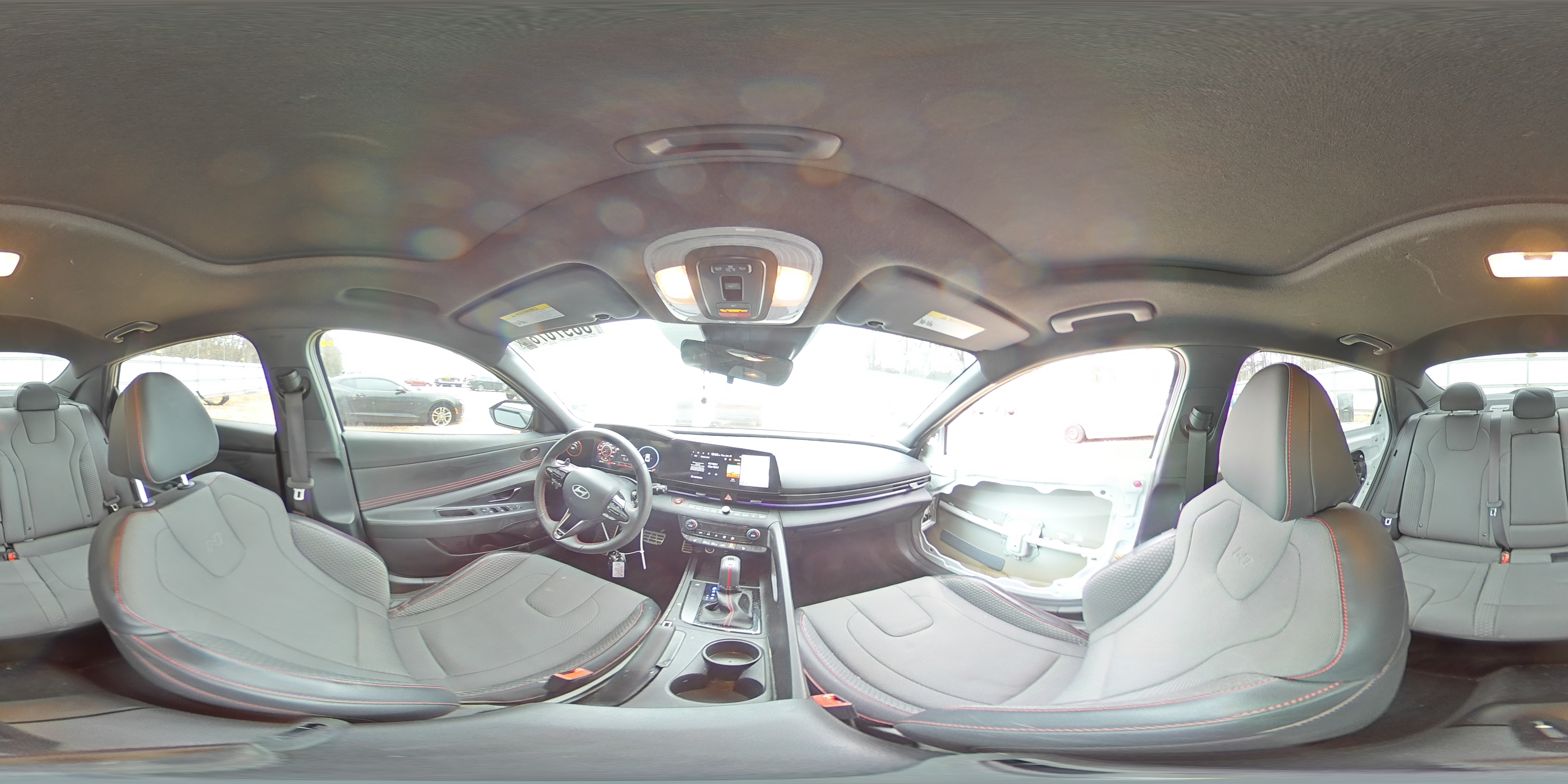2024 Hyundai Elantra - Image 13