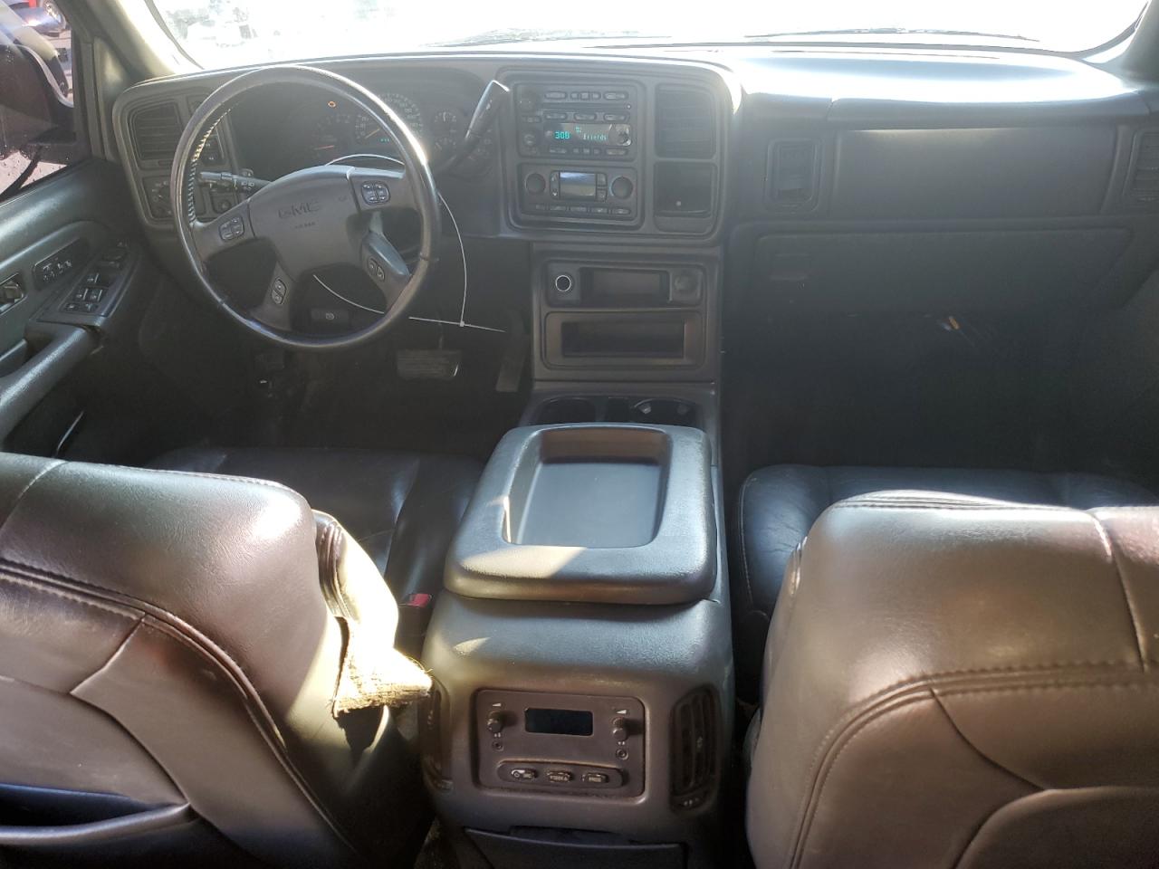 2006 GMC Sierra - Image 8