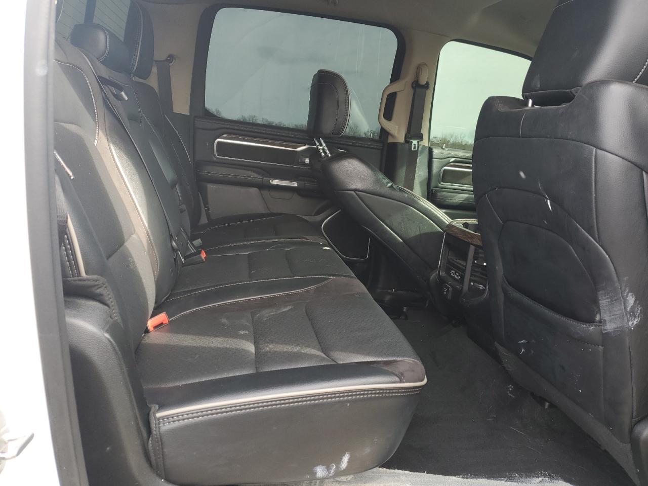2020 RAM 1500 - Image 10