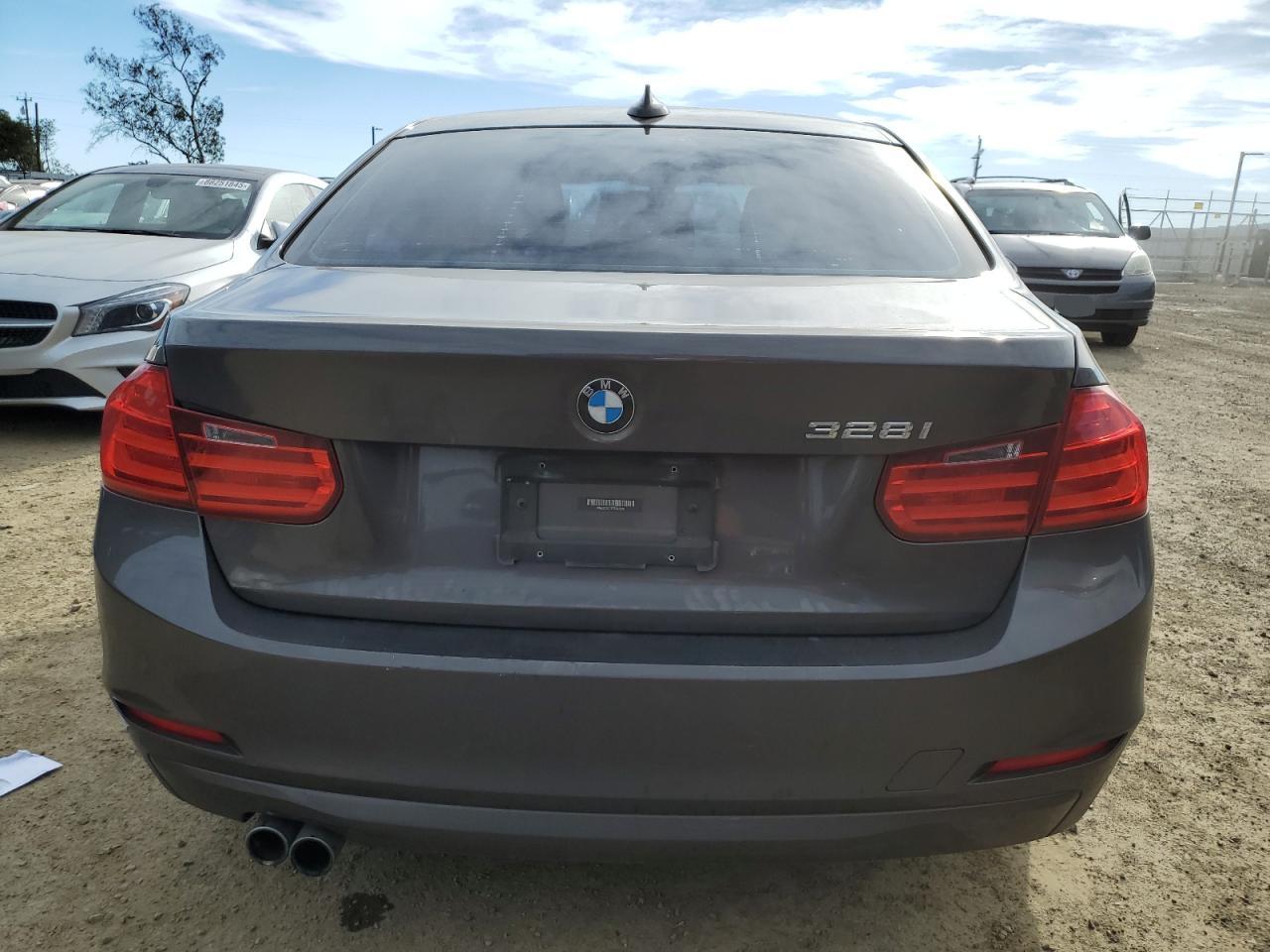 VIN WBA3C1C57DF443389 2013 BMW 3 SERIES no.6