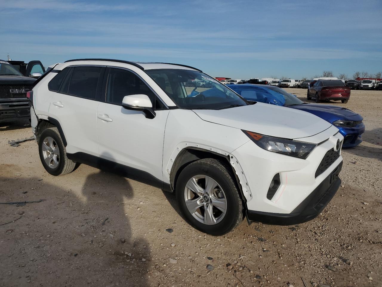 2019 Toyota RAV 4 - Image 4