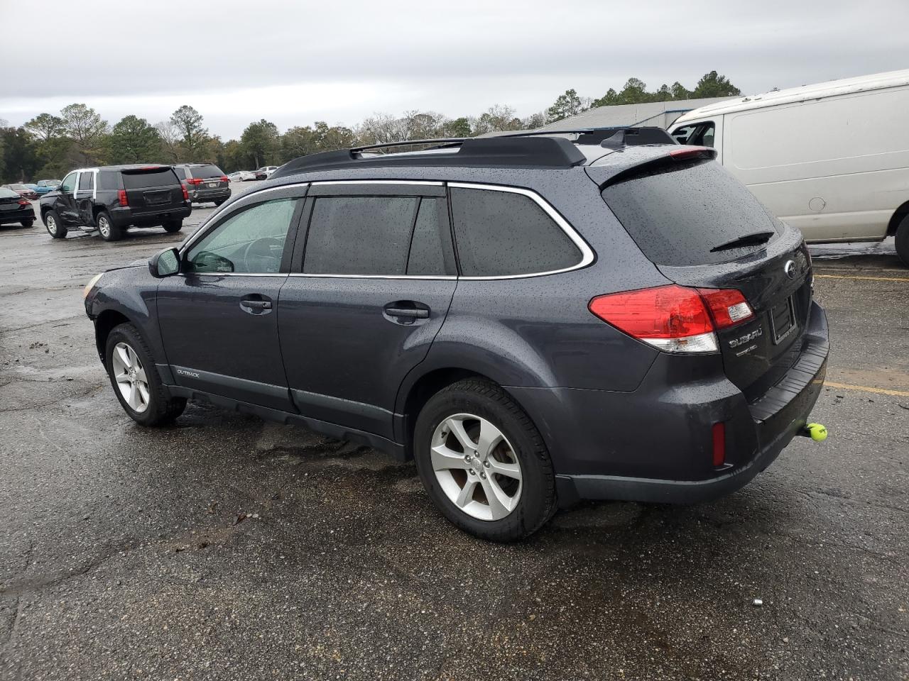 2013 Subaru Outback - Image 2