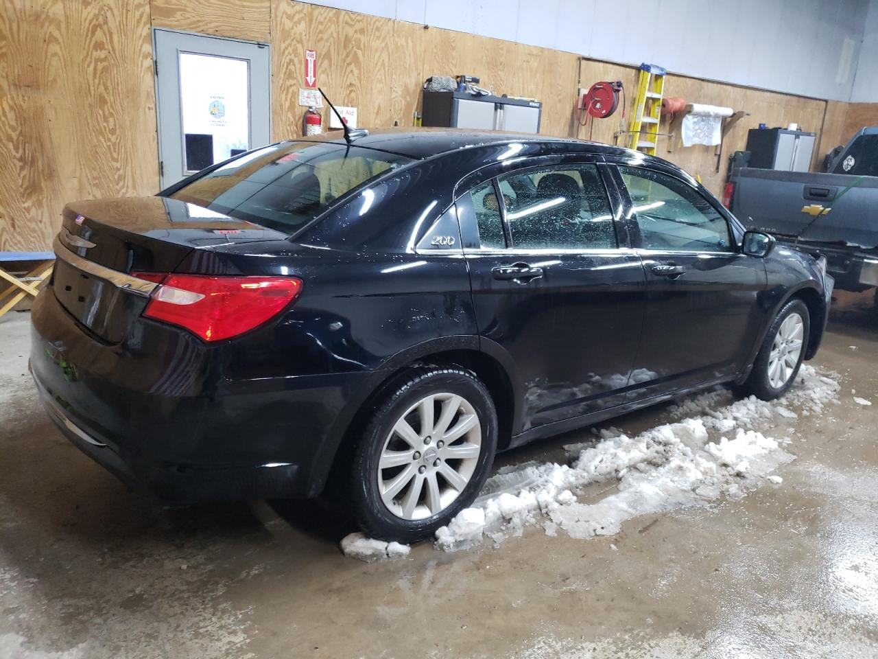 2012 Chrysler 200 - Image 3