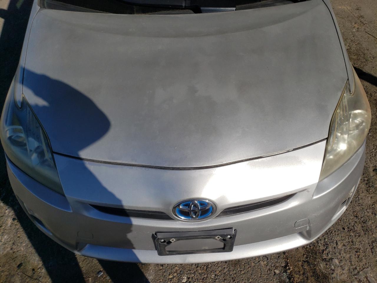 2010 Toyota Prius - Image 12