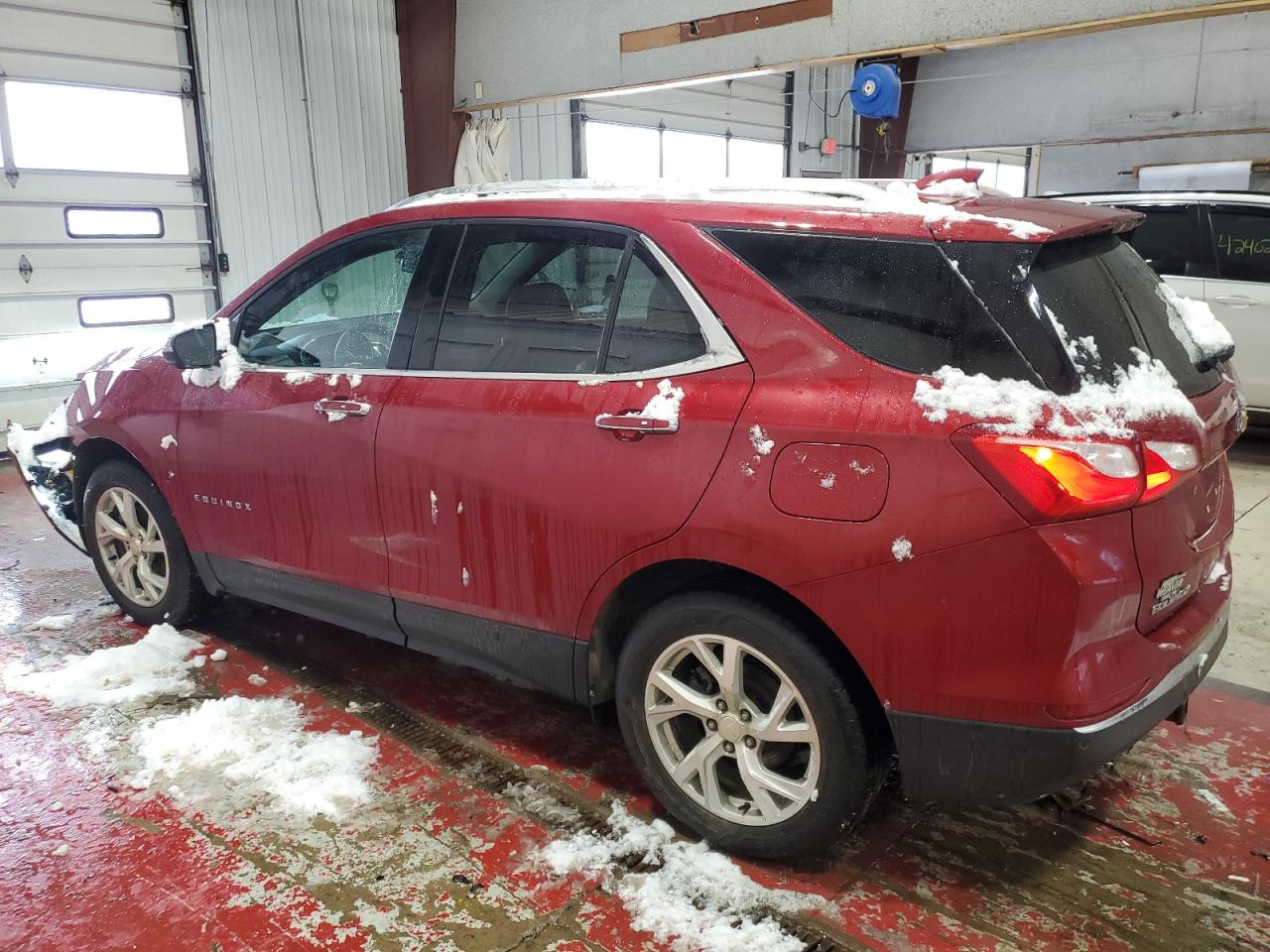 2018 Chevrolet Equinox - Image 2