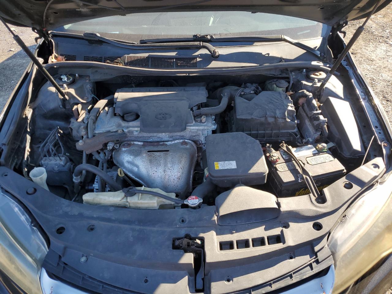 2016 Toyota Camry - Image 12
