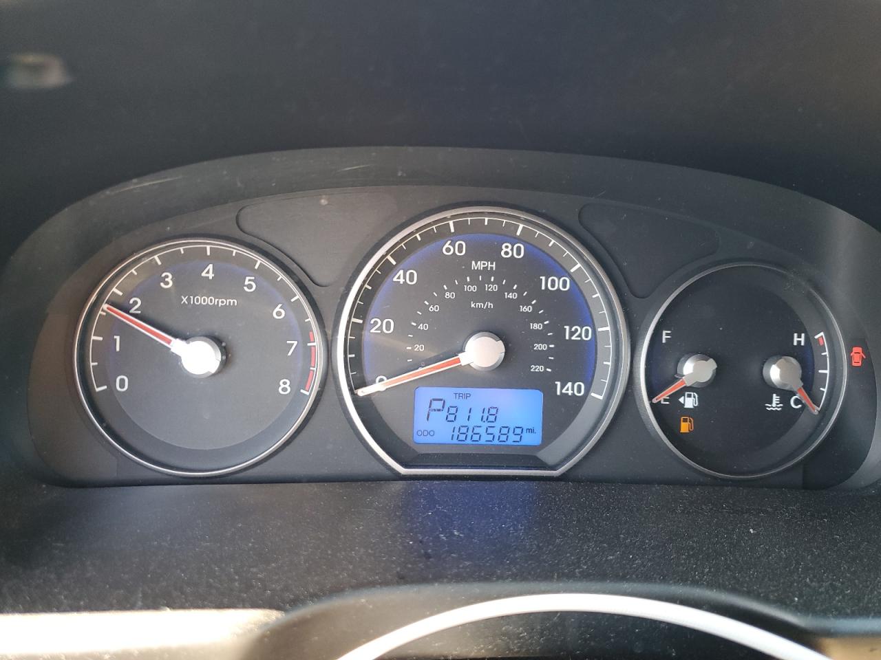 2010 Hyundai Santa Fe - Image 9