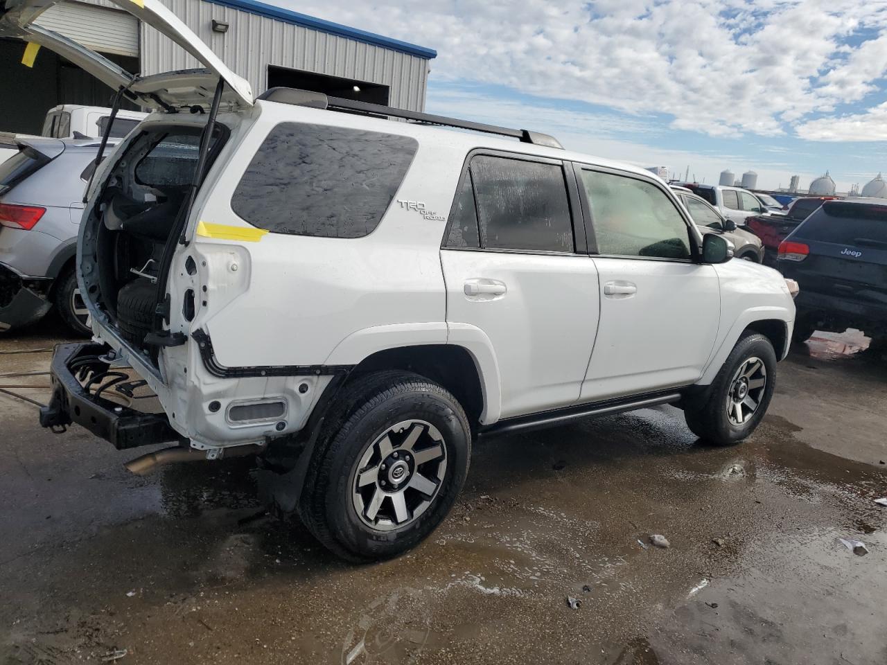 2021 Toyota 4Runner - Image 3