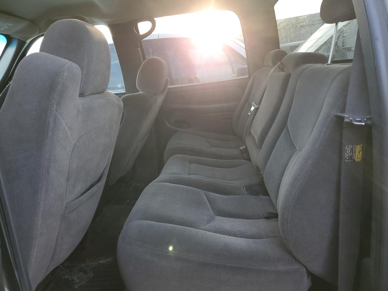 2006 Chevrolet Silverado - Image 10