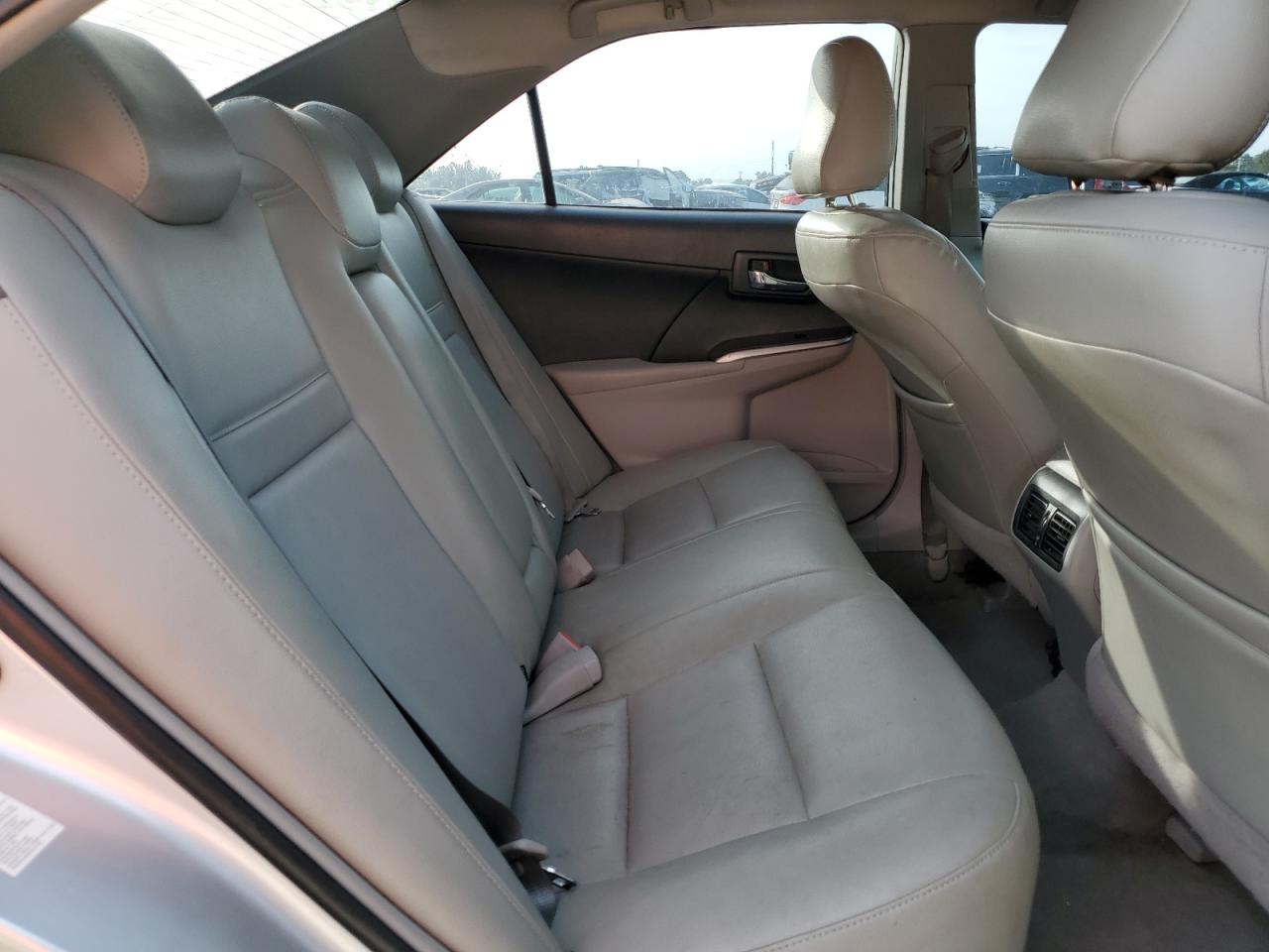2013 Toyota Camry - Image 10