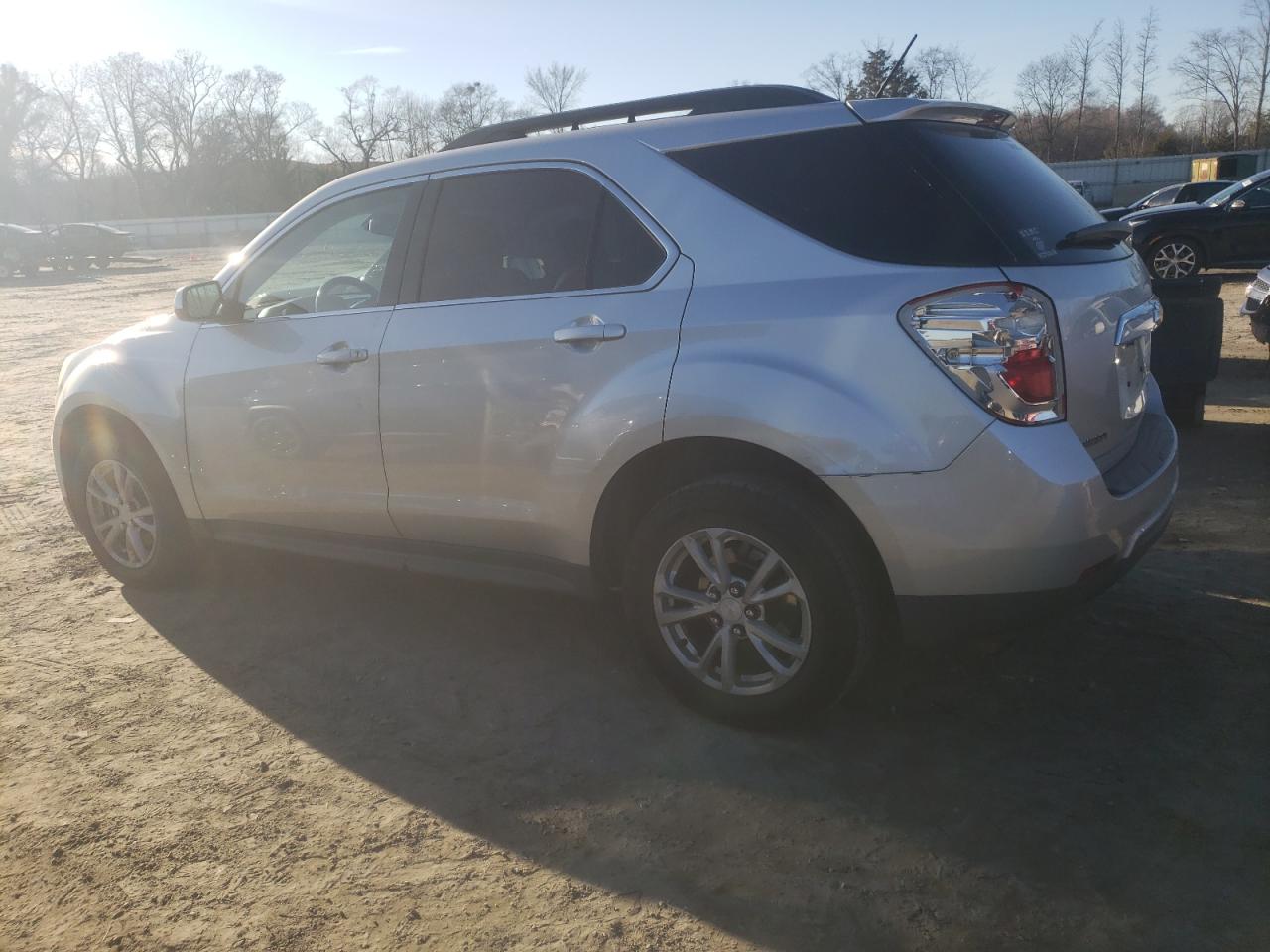 VIN 2GNALCEK8H1508571 2017 CHEVROLET EQUINOX no.2