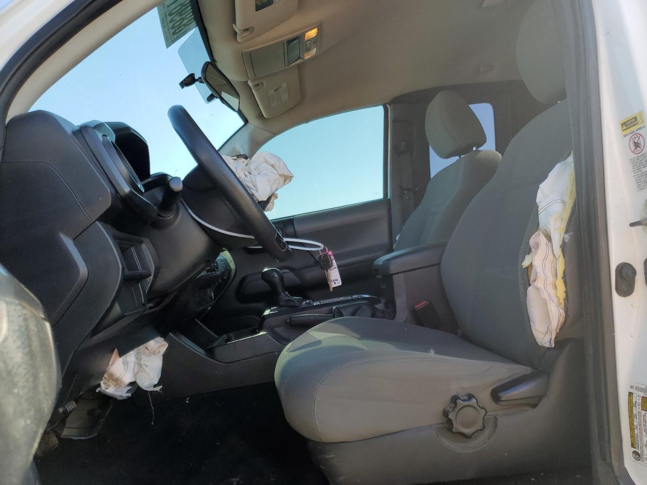 2016 Toyota Tacoma - Image 7