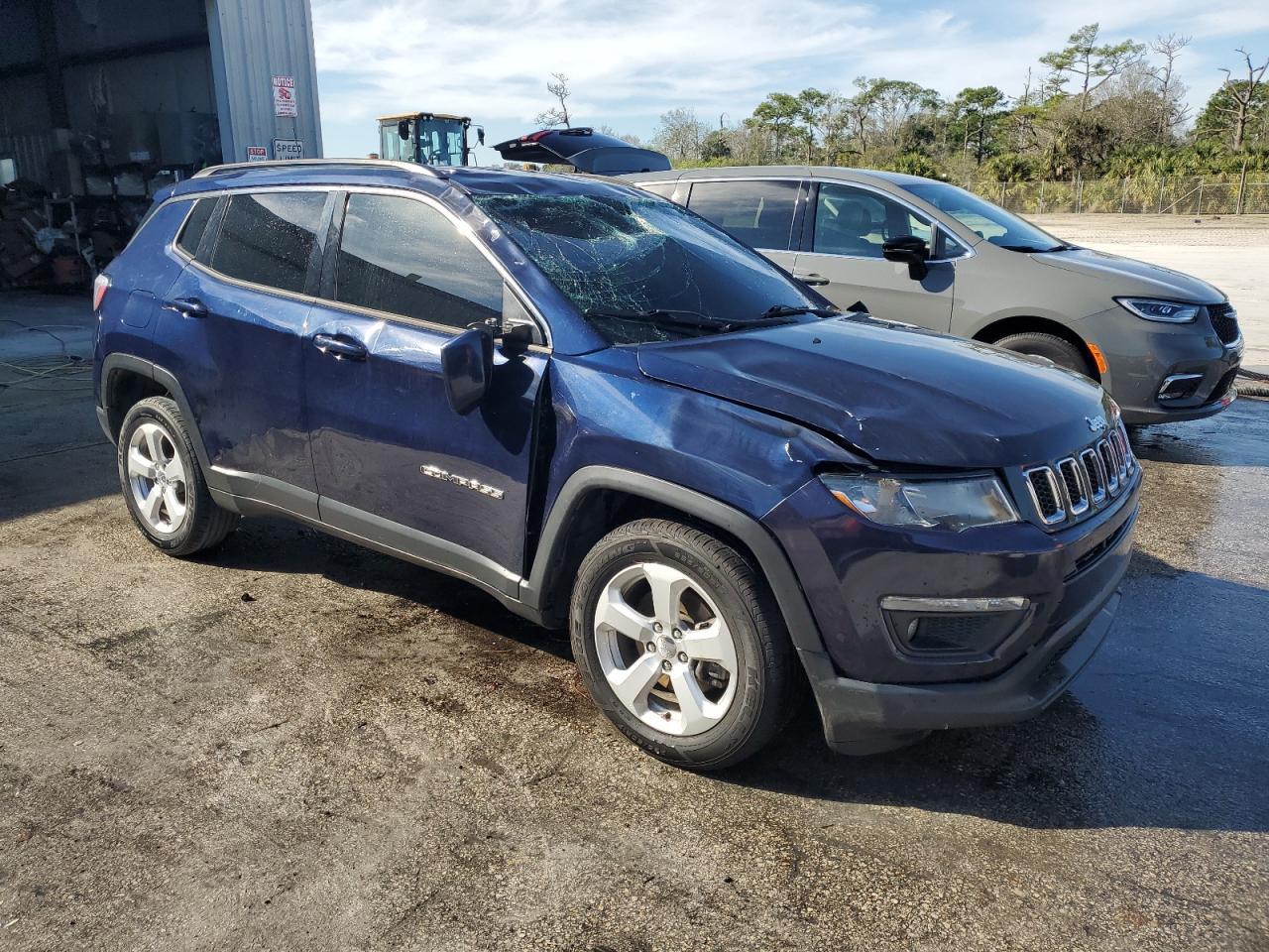 2018 Jeep Compass - Image 4