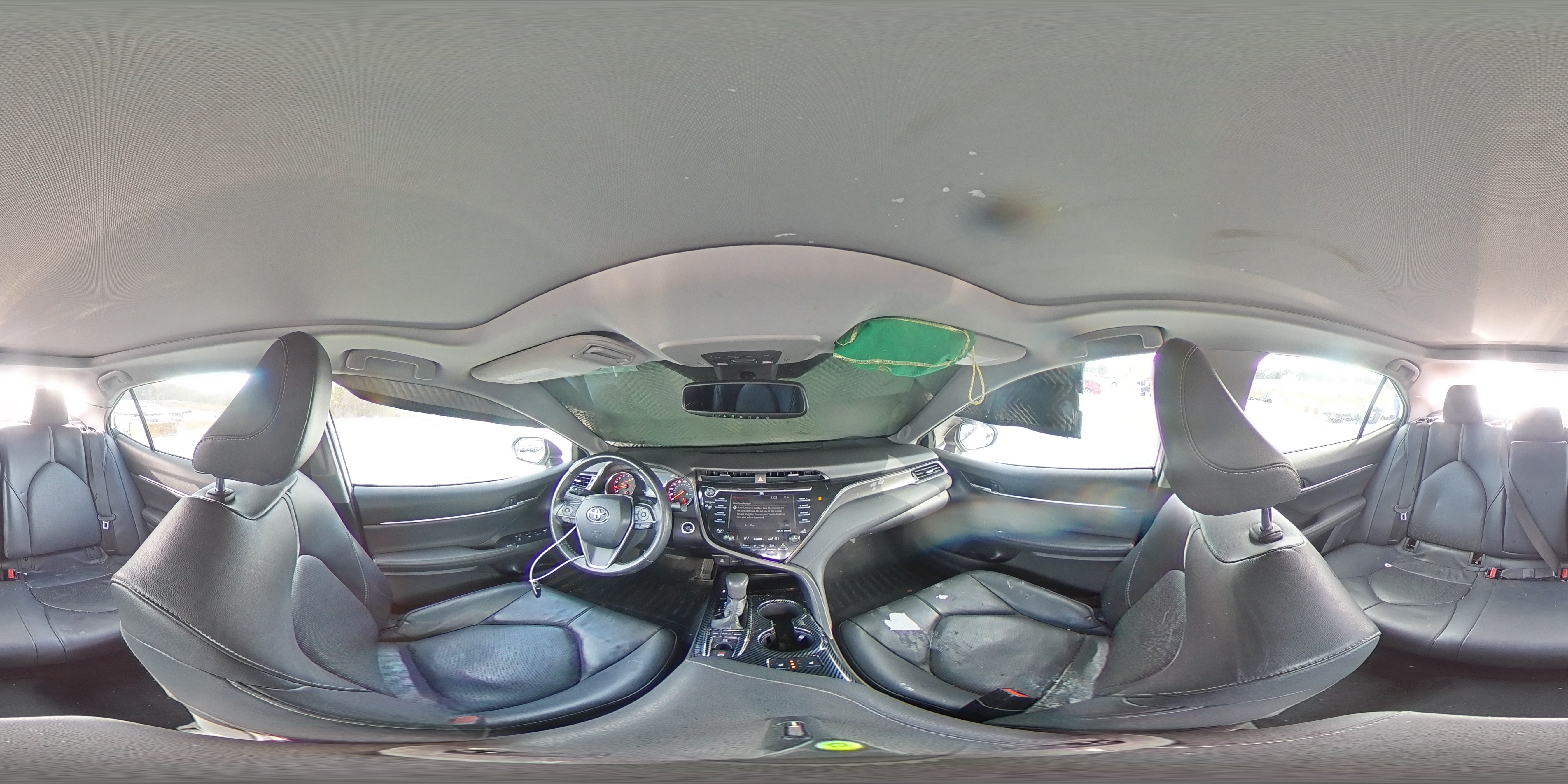 2019 Toyota Camry - Image 13