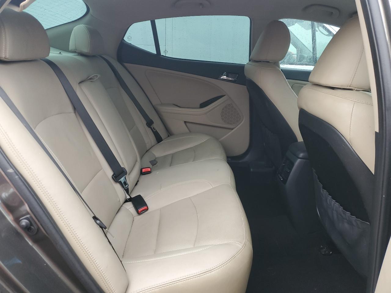 2012 Kia Optima - Image 11