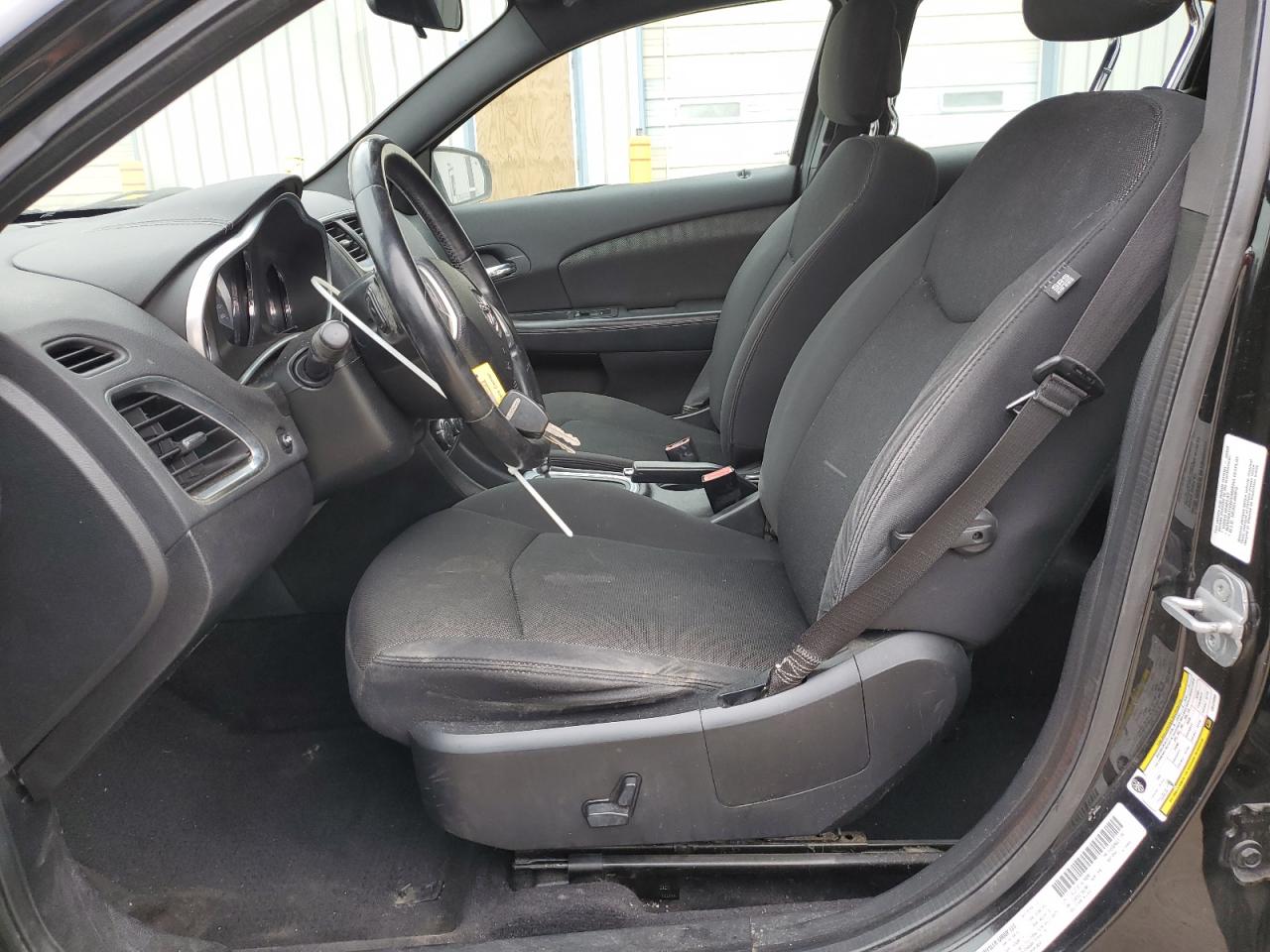 2012 Dodge Avenger - Image 7