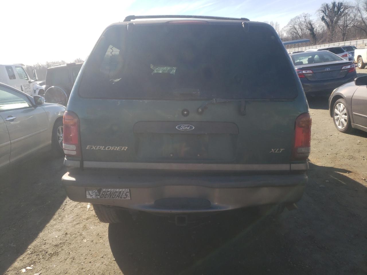 2000 Ford Explorer - Image 6