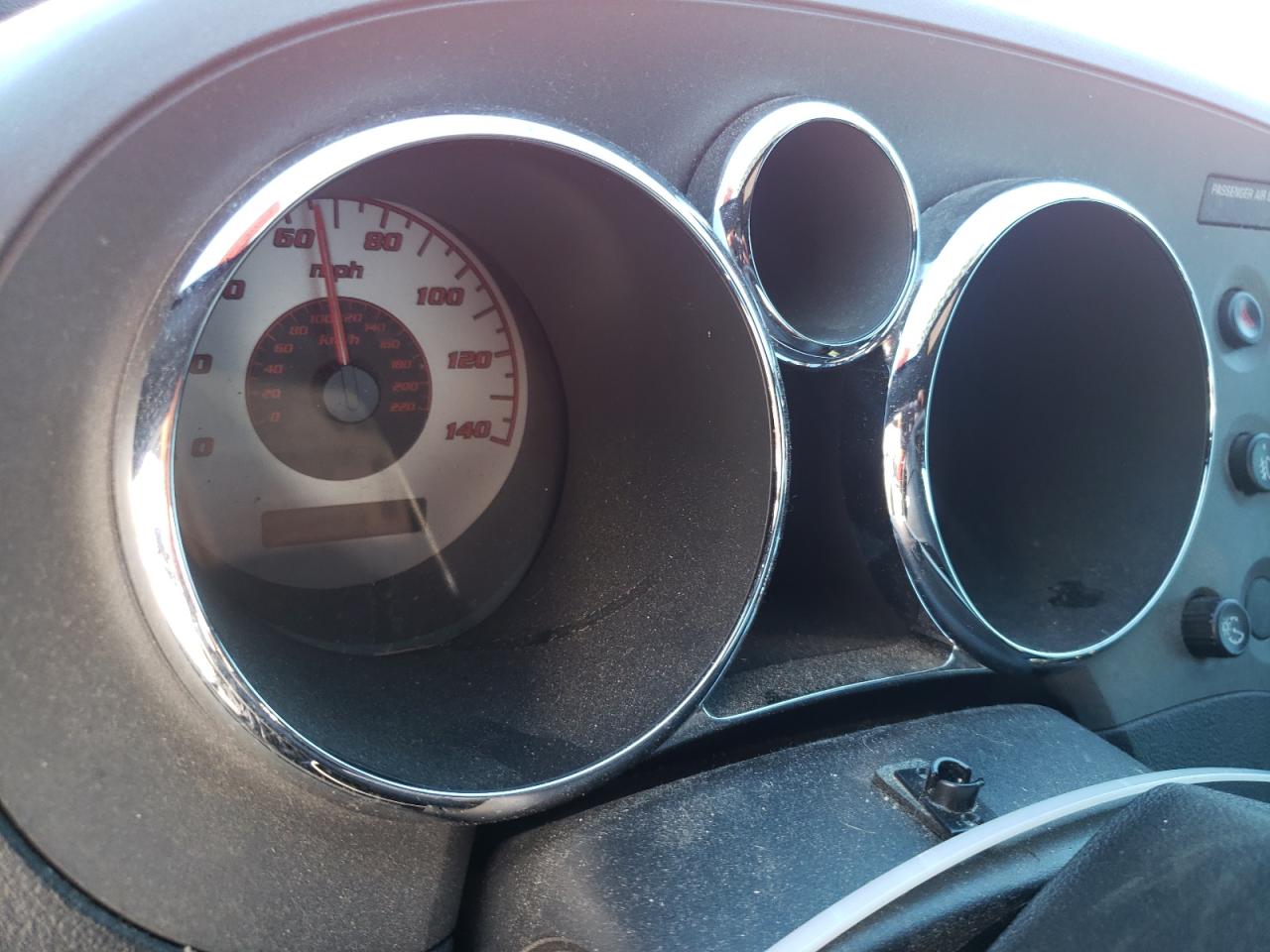 2008 Pontiac Solstice - Image 9